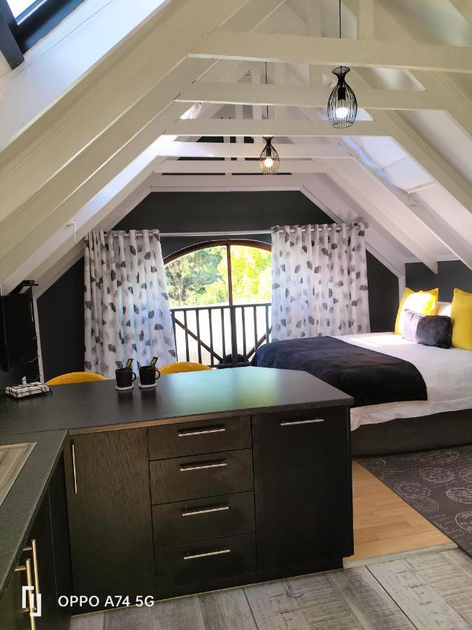 Rozenhof Guest Cottages George Bagian luar foto