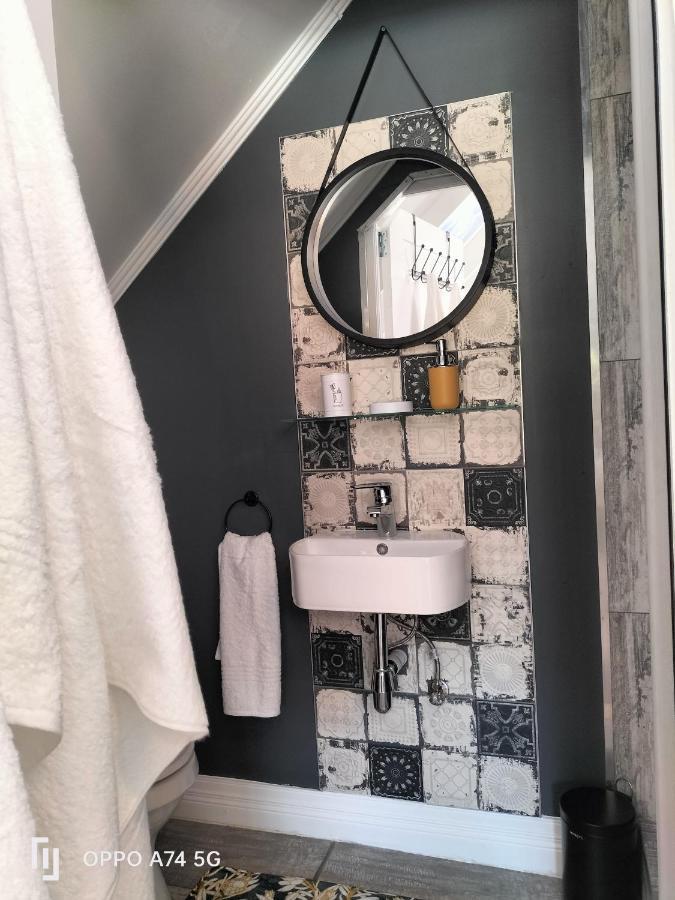 Rozenhof Guest Cottages George Bagian luar foto
