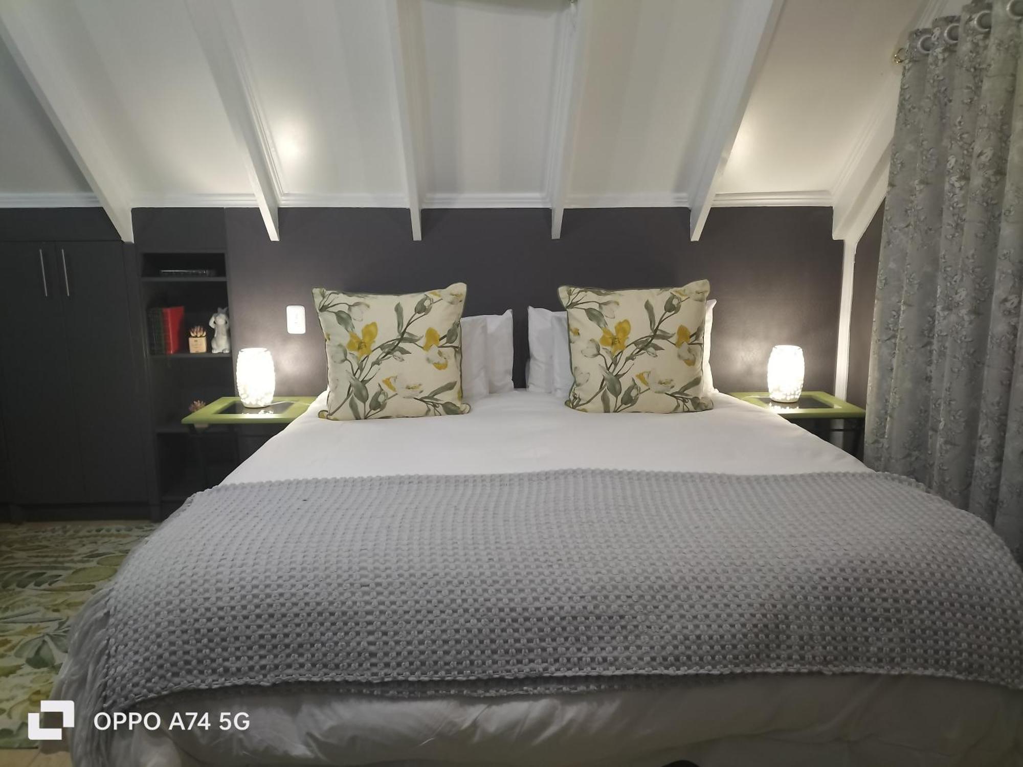 Rozenhof Guest Cottages George Bagian luar foto