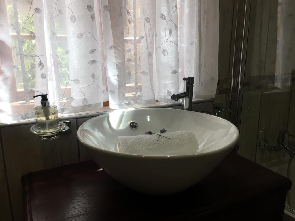 Rozenhof Guest Cottages George Bagian luar foto