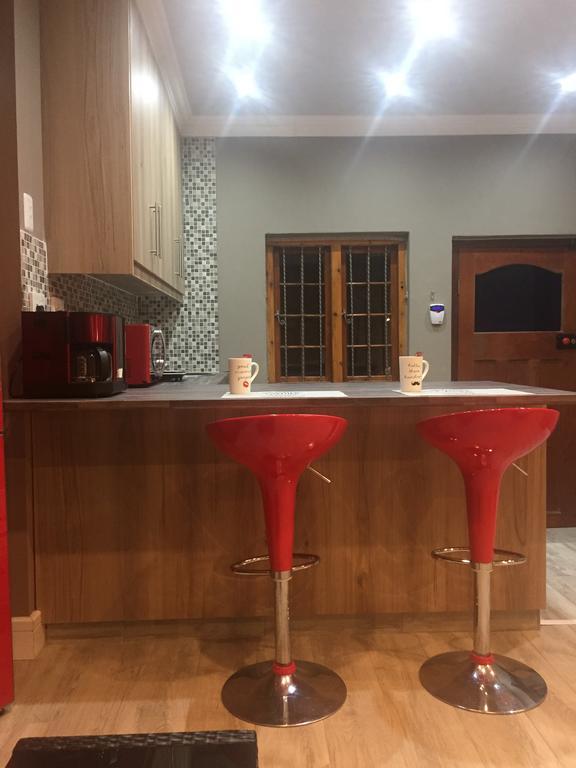 Rozenhof Guest Cottages George Bagian luar foto