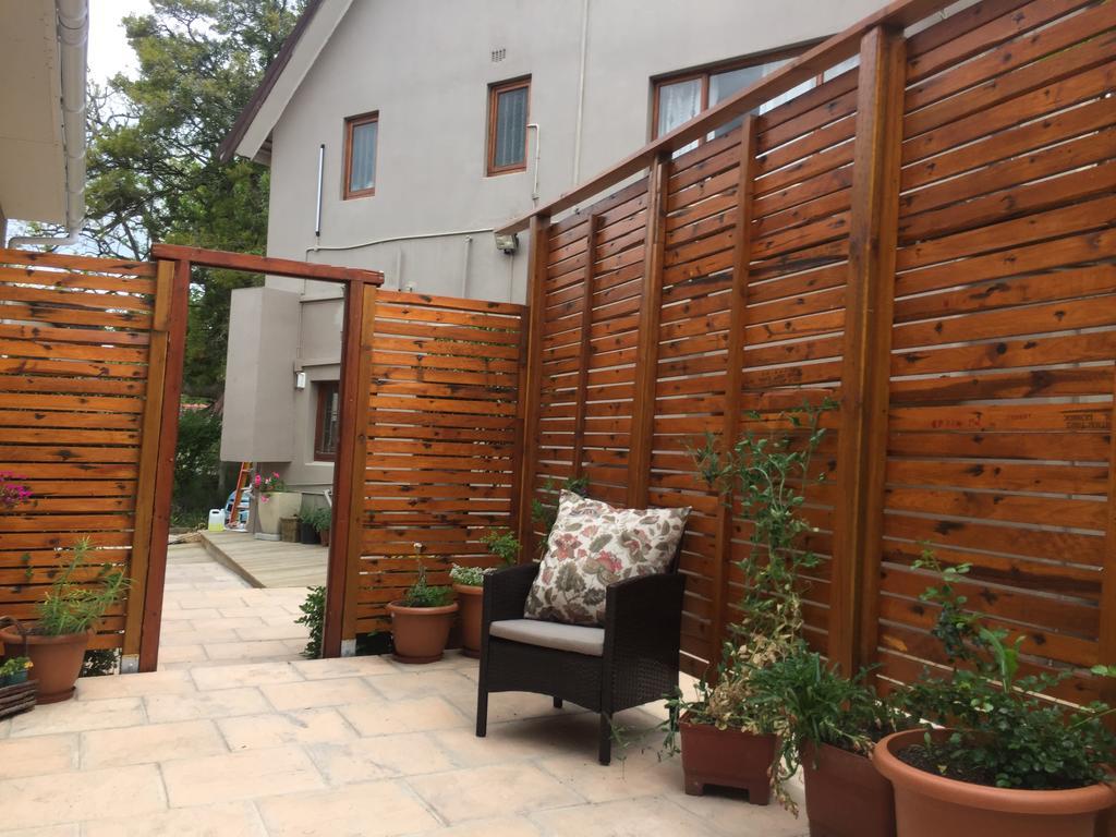 Rozenhof Guest Cottages George Bagian luar foto