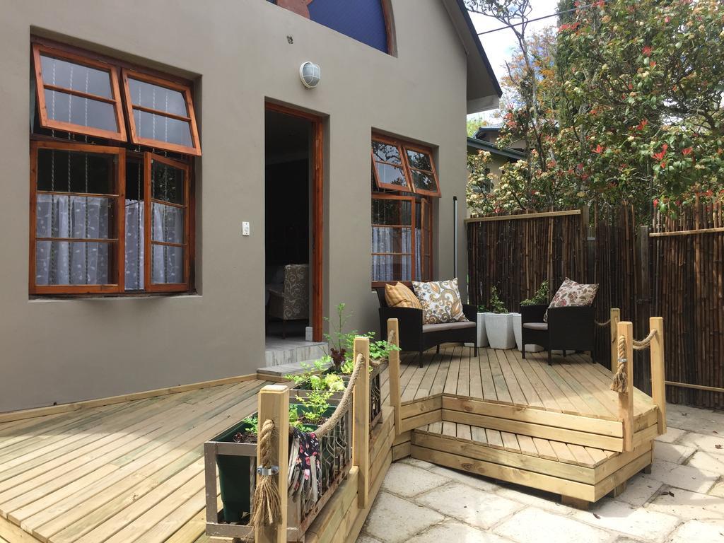 Rozenhof Guest Cottages George Bagian luar foto