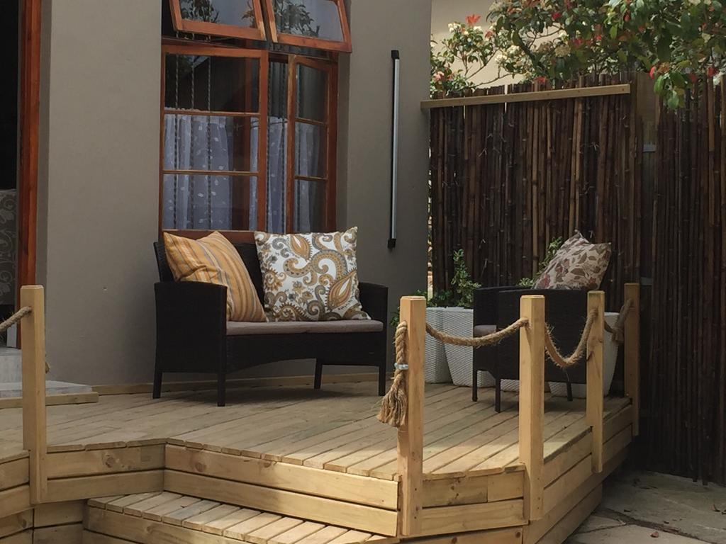 Rozenhof Guest Cottages George Bagian luar foto