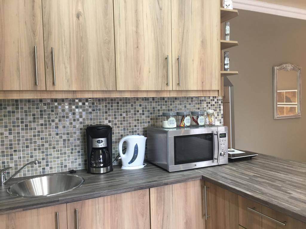 Rozenhof Guest Cottages George Bagian luar foto