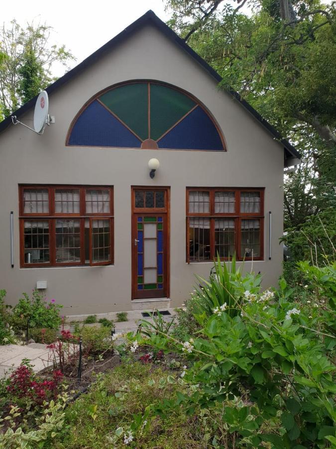 Rozenhof Guest Cottages George Bagian luar foto